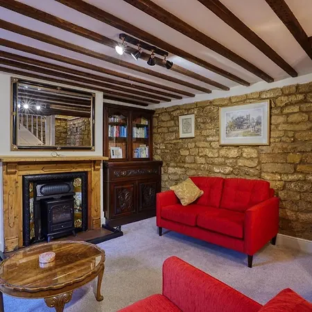 Fab 2 Bed Cotswolds Cottage With Private Courtyard Avon Dassett Exterior photo